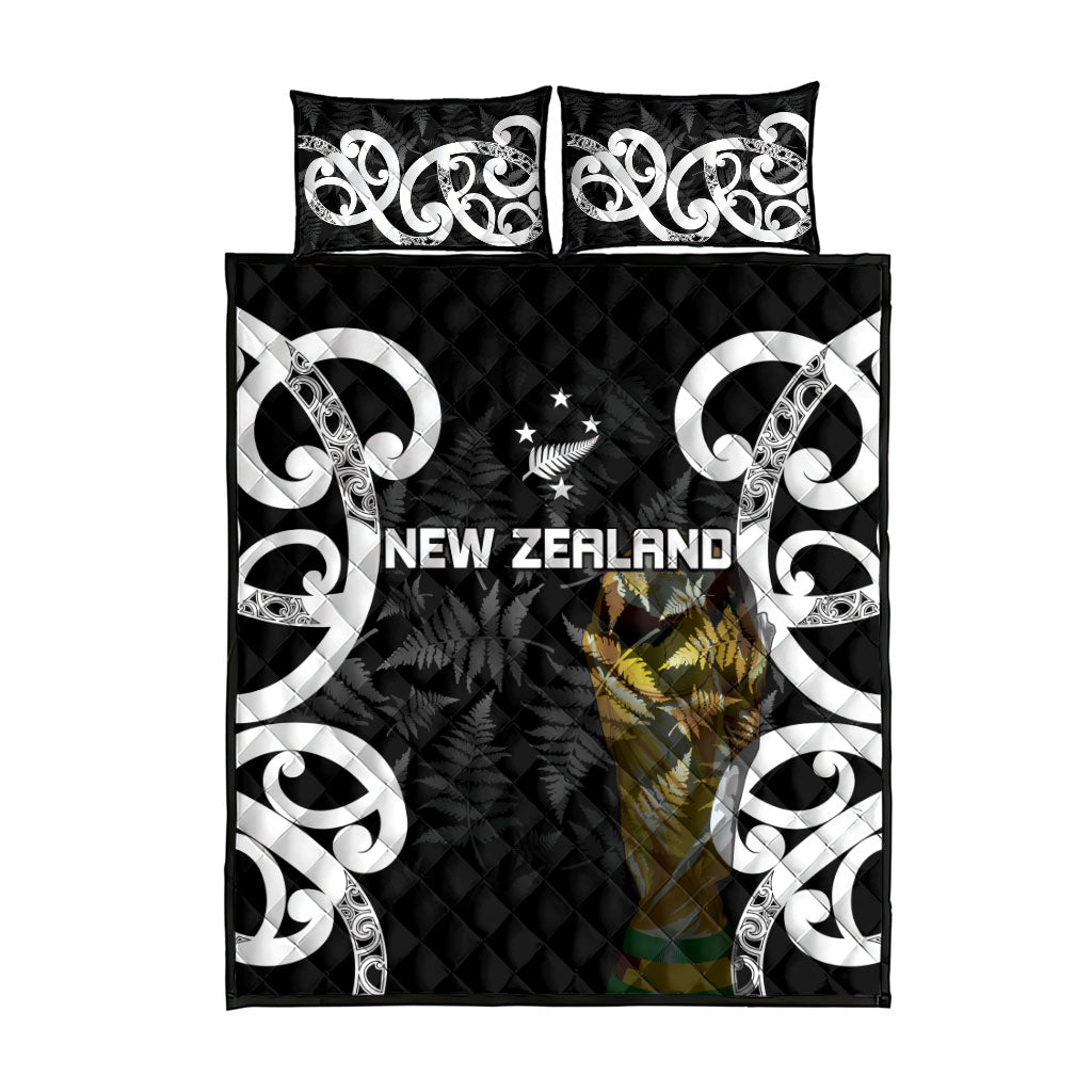 New Zealand WC2026 Black Quilt Bed Set Silver Fern
