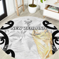 New Zealand WC2026 White Round Carpet Silver Fern