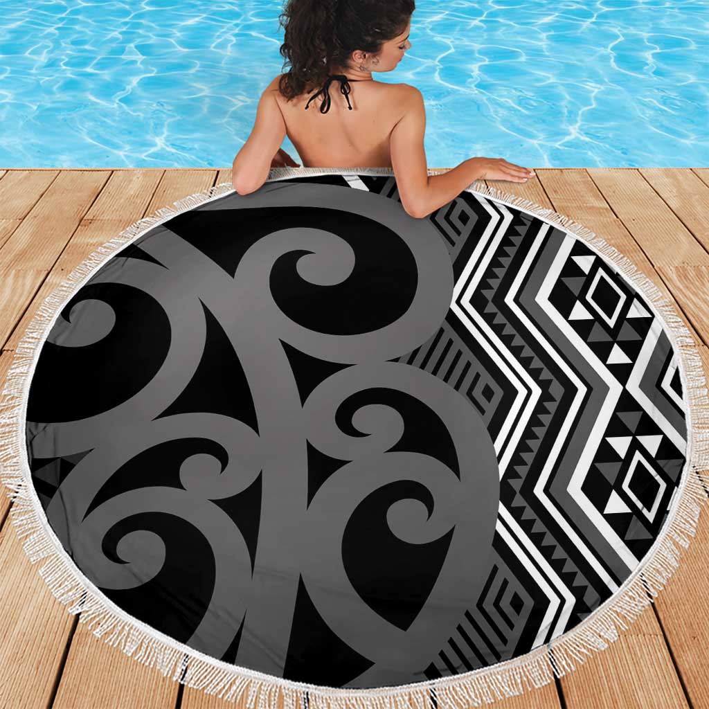 Maori Taniko Patterns Beach Blanket Black Patiki Motifs Mix Whakairo Ngaru LT7 - Polynesian Pride