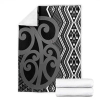 Maori Taniko Patterns Blanket Black Patiki Motifs Mix Whakairo Ngaru LT7 - Polynesian Pride
