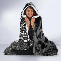 Maori Taniko Patterns Hooded Blanket Black Patiki Motifs Mix Whakairo Ngaru LT7 - Polynesian Pride