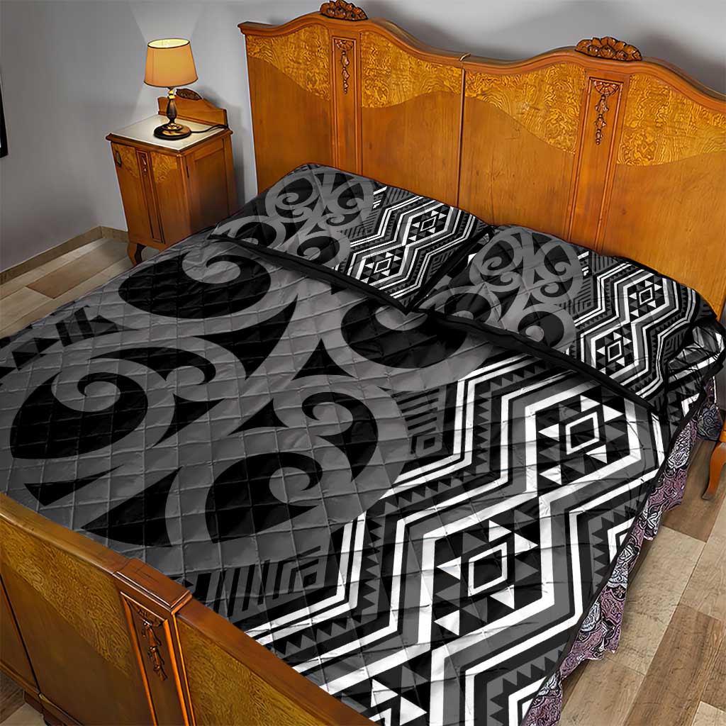 Maori Taniko Patterns Quilt Bed Set Black Patiki Motifs Mix Whakairo Ngaru LT7 - Polynesian Pride