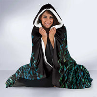 Maori Niho Taniwha Te Wheiao Hooded Blanket Paua Shell - Polynesian Pride