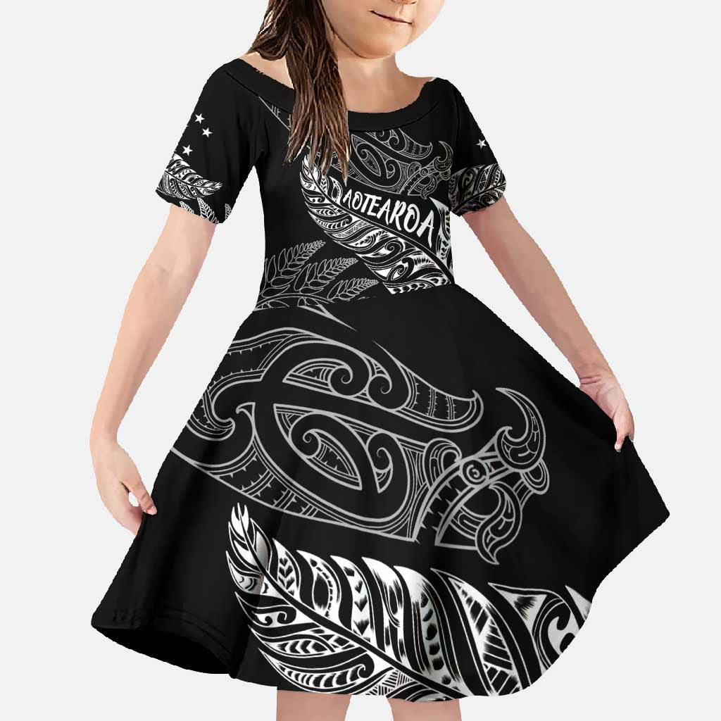 Aotearoa Personalized Lawn Bowls Maori Family Matching Off Shoulder Maxi Dress and Hawaiian Shirt New Zealand Black Tribal Silver Fern - Polynesian Pride