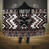 Personalised Taniko Motifs Aotearoa Hooded Blanket Waitangi Kowhaiwhai Kiwi - Mocha LT7 - Polynesian Pride