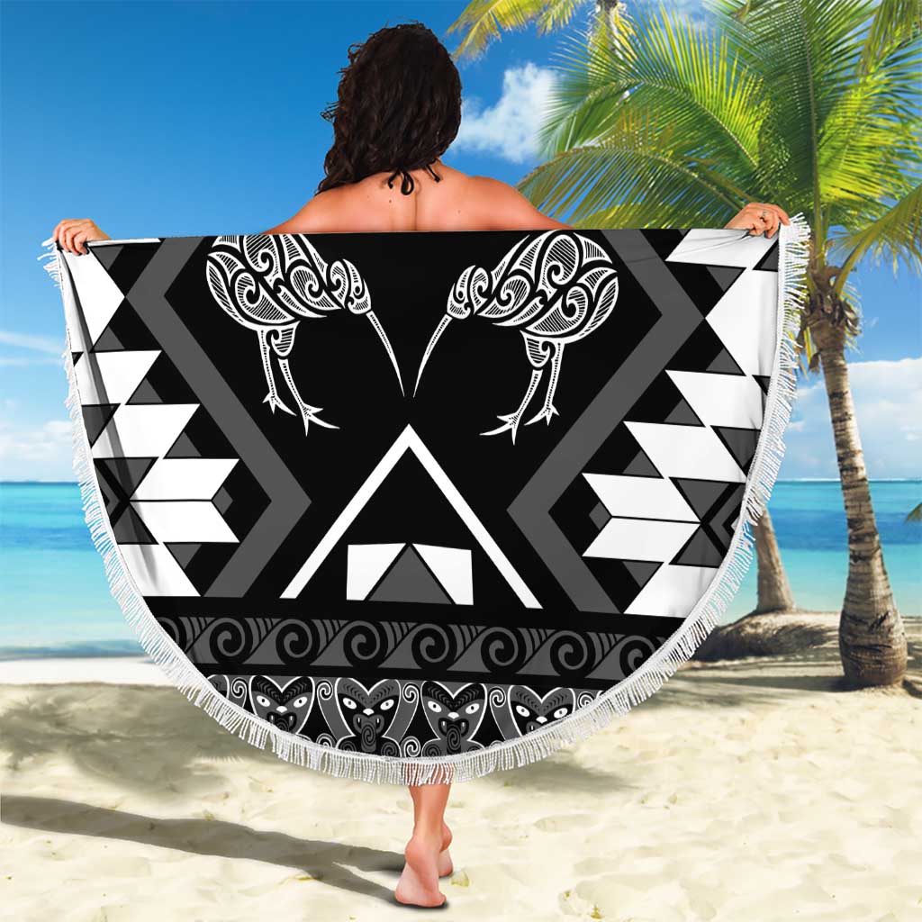 Personalised Taniko Motifs Aotearoa Beach Blanket Waitangi Kowhaiwhai Kiwi - Monochrome LT7 - Polynesian Pride