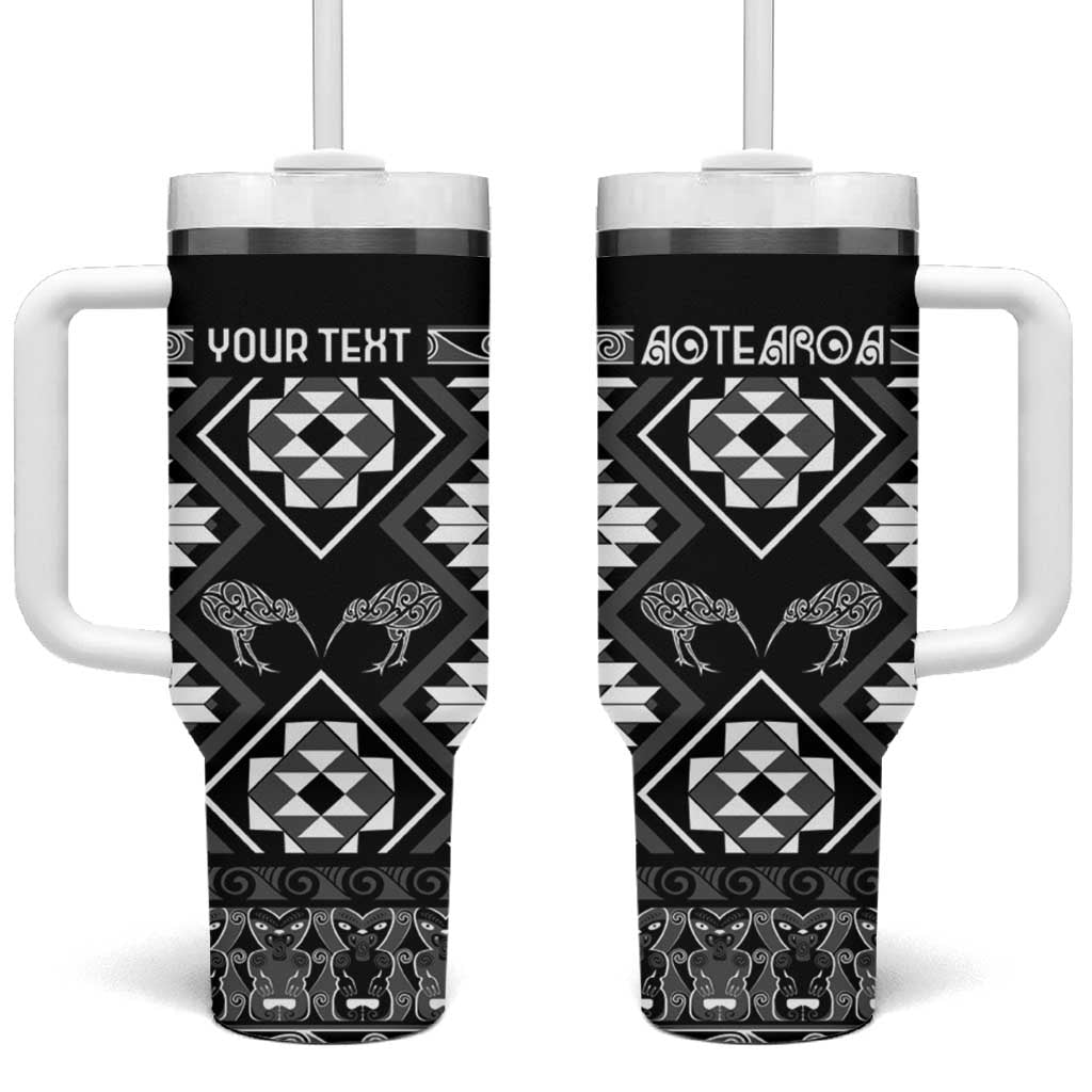 Personalised Taniko Motifs Aotearoa Tumbler With Handle Waitangi Kowhaiwhai Kiwi - Monochrome LT7 One Size: 40 oz Grey - Polynesian Pride