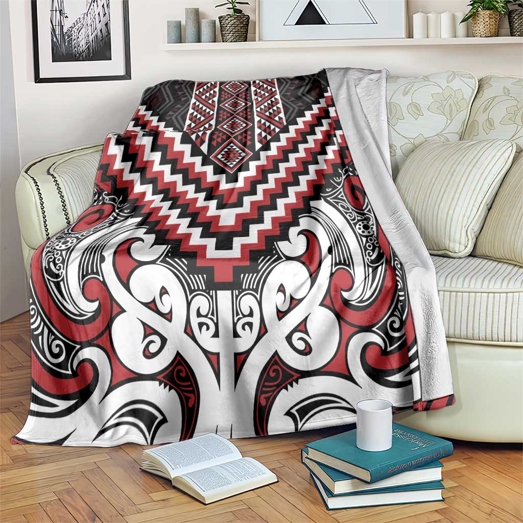 Maori Tukutuku Taniko Motifs Blanket Red Poutama Mix Kowhaiwhai