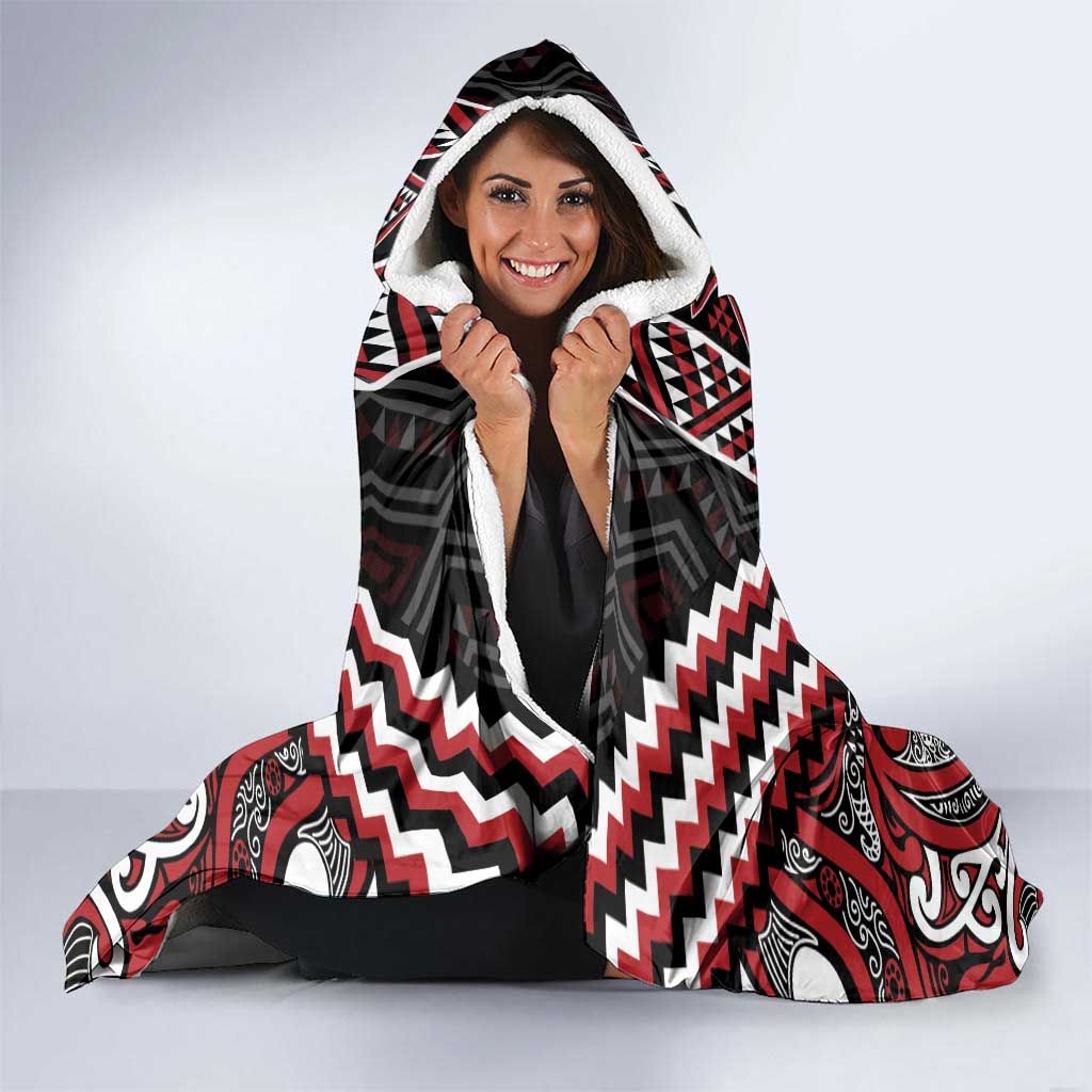 Maori Tukutuku Taniko Motifs Hooded Blanket Red Poutama Mix Kowhaiwhai