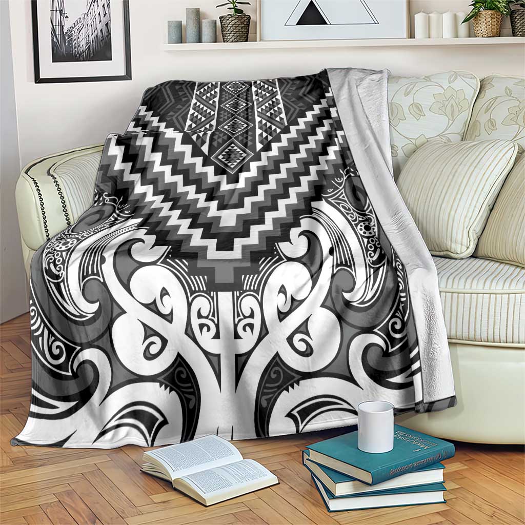 Maori Tukutuku Taniko Motifs Blanket Black Poutama Mix Kowhaiwhai LT7 Black - Polynesian Pride