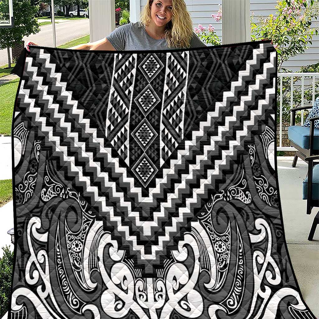 Maori Tukutuku Taniko Motifs Quilt Black Poutama Mix Kowhaiwhai