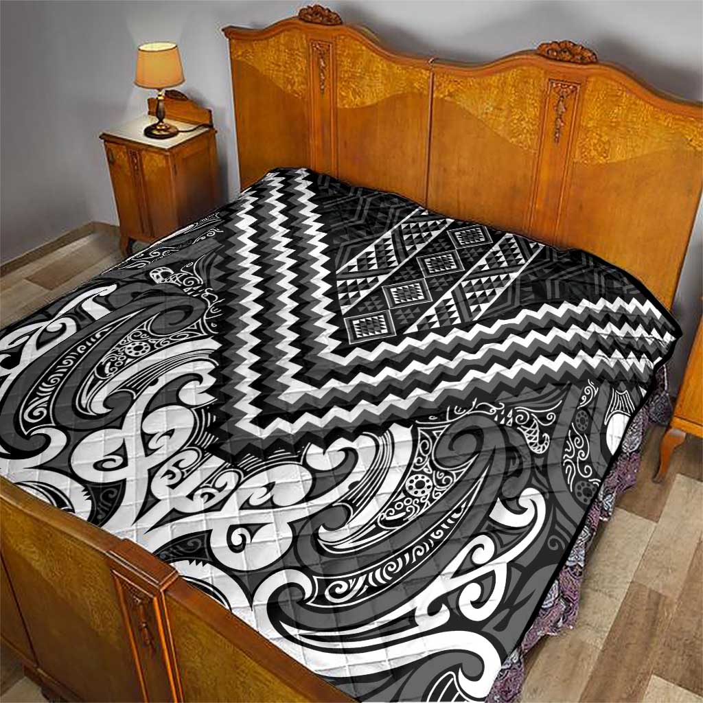 Maori Tukutuku Taniko Motifs Quilt Black Poutama Mix Kowhaiwhai