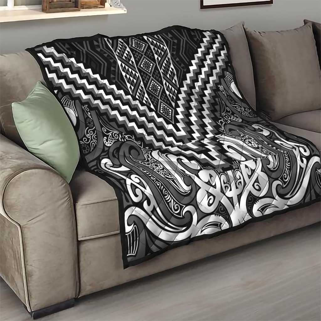 Maori Tukutuku Taniko Motifs Quilt Black Poutama Mix Kowhaiwhai