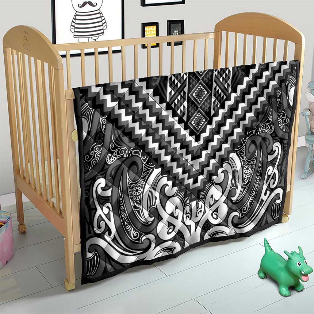 Maori Tukutuku Taniko Motifs Quilt Black Poutama Mix Kowhaiwhai