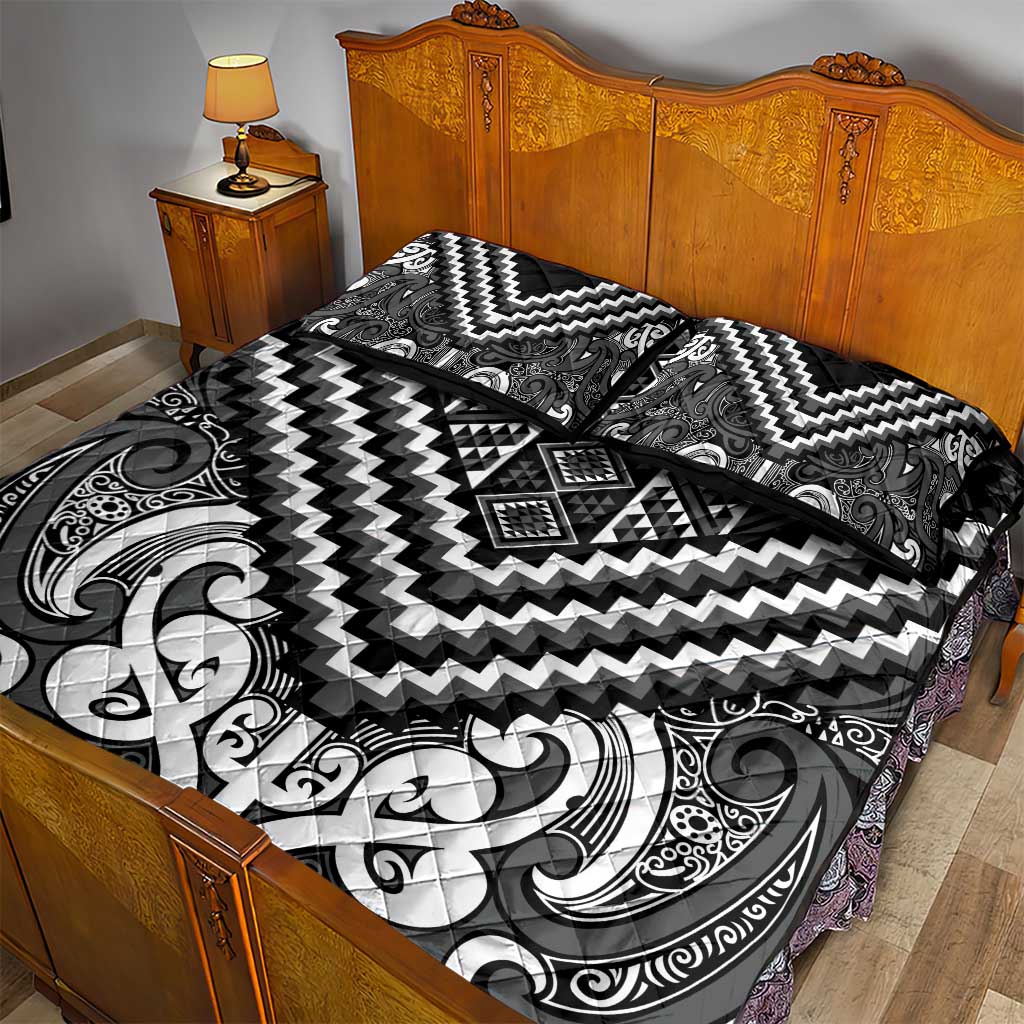 Maori Tukutuku Taniko Motifs Quilt Bed Set Black Poutama Mix Kowhaiwhai LT7 - Polynesian Pride