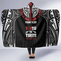 Aotearoa Maori Personalized Hooded Blanket Toitu Te Tiriti Ake! Ake! Ake! LT7 One Size Black - Polynesian Pride