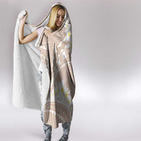 Polynesian Vintage Floral Hooded Blanket Beige Motifs - Polynesian Pride