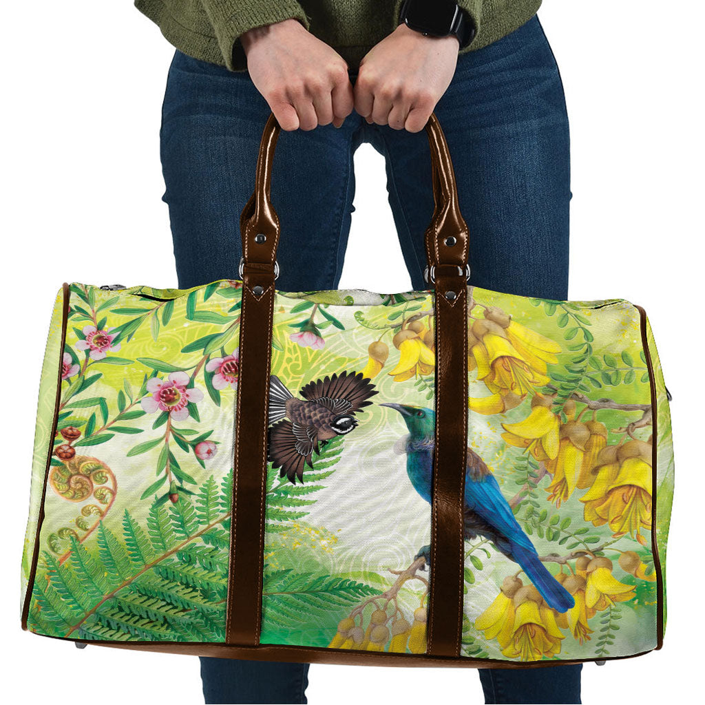 New Zealand Maori Mahuru Travel Bag Tui With Pikawakawa Spring Colors LT7 Multicolor - Polynesian Pride