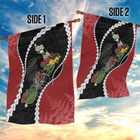 New Zealand Christmas Garden Flag Flora Map with Birds - Polynesian Pride