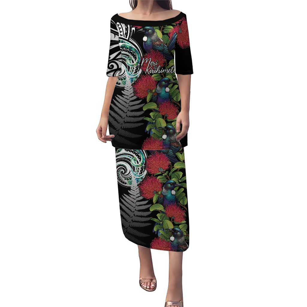 Meri Kirihimete New Zealand Puletasi Tui on Pohutukawa LT7 Long Dress Black - Polynesian Pride