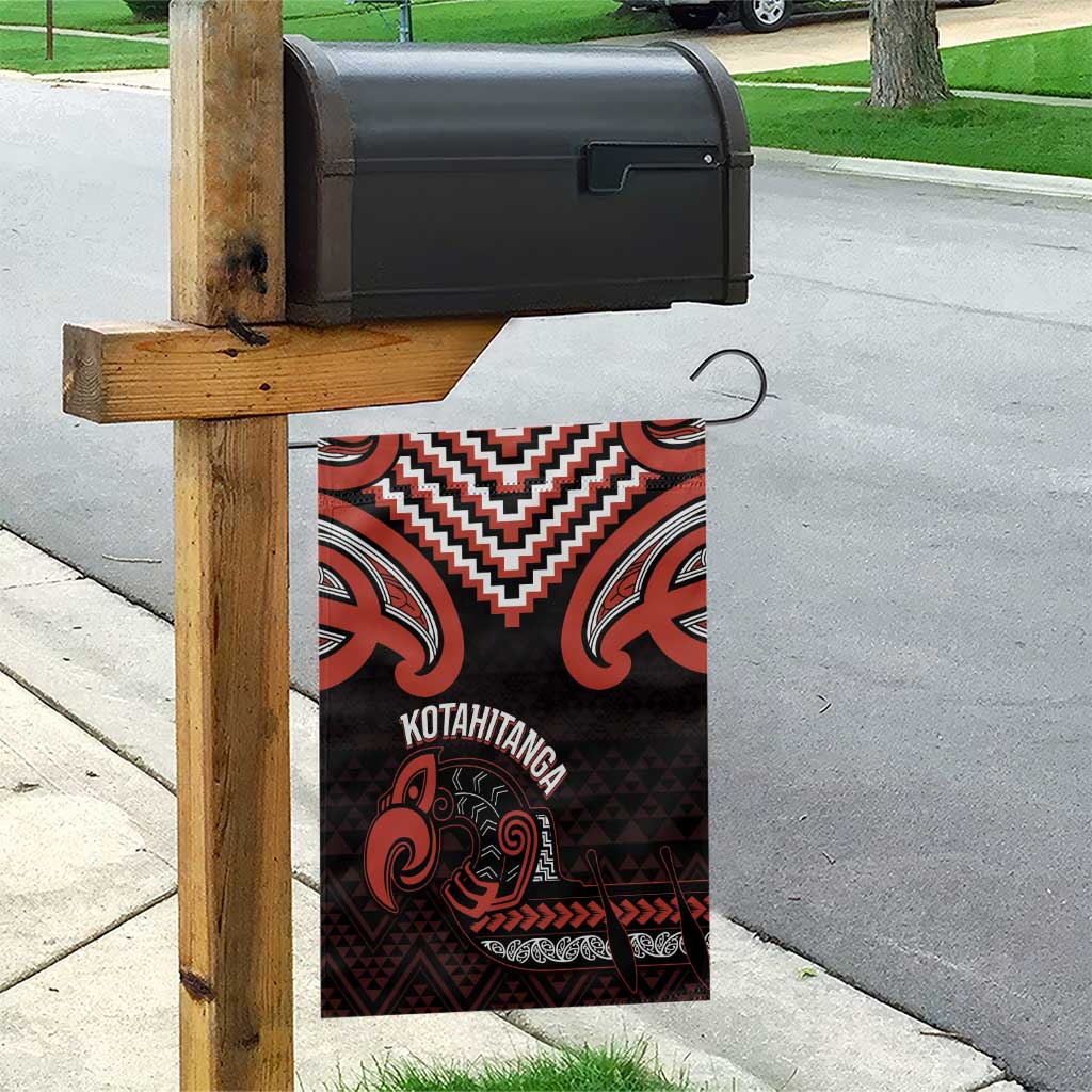 Maori Waitangi Garden Flag Kotahitanga Poutama Mix Whakairo - Polynesian Pride