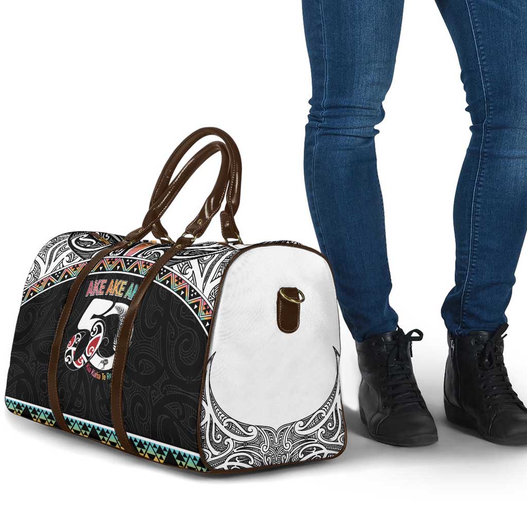 50 Years Kia Kaha Te Reo Maori Travel Bag Ake Ake Ake! - Polynesian Pride