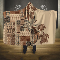 Talofa Samoa Mamanu Siapo Mix Malu Hooded Blanket Classic Beige Frangipani and Turtles