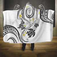 Polynesia Tribal Hooded Blanket White Plumeria Tentacles LT7 - Polynesian Pride