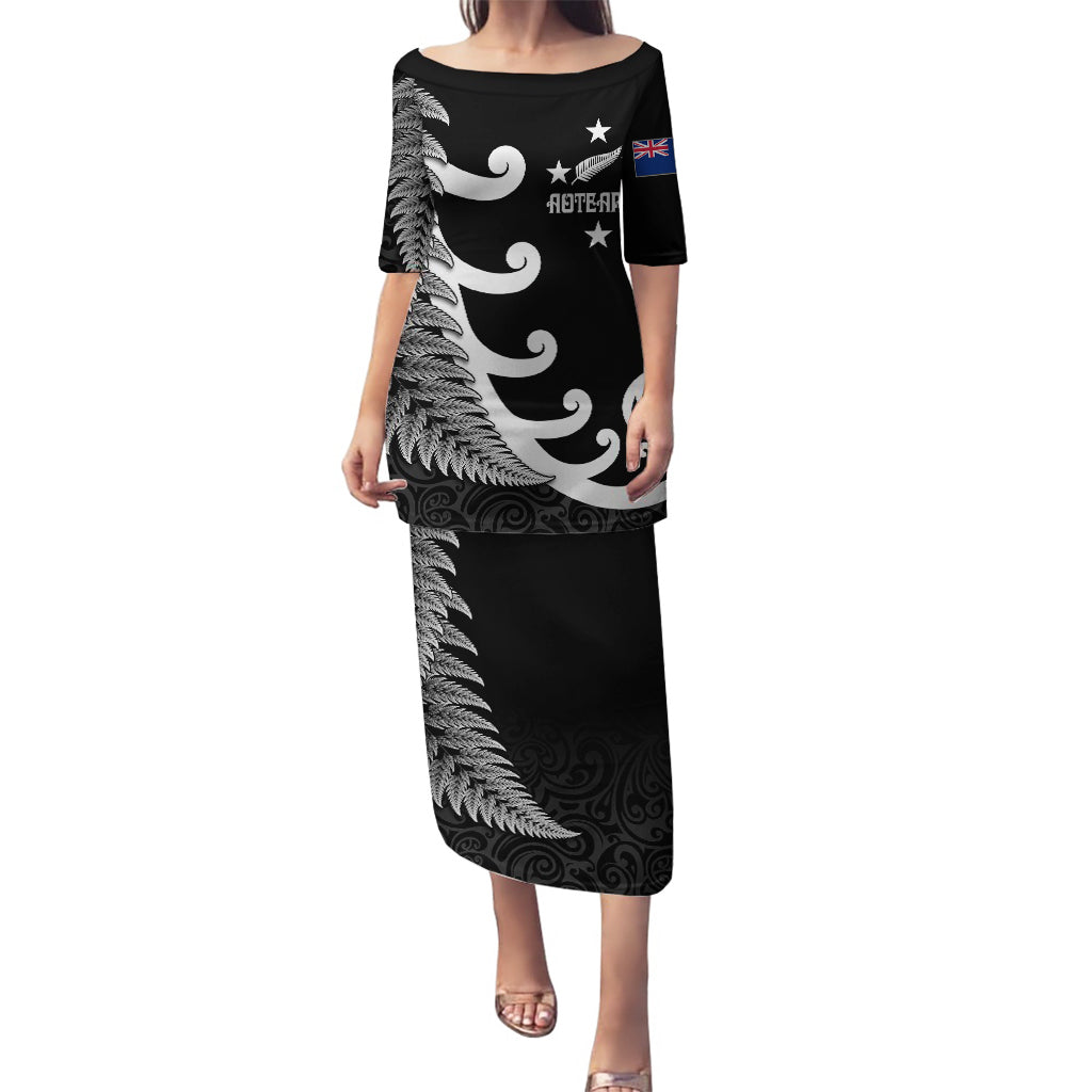 Personalised New Zealand Rugby Puletasi Aotearoa Silver Fern Koru Maori Style LT7 Long Dress Black - Polynesian Pride