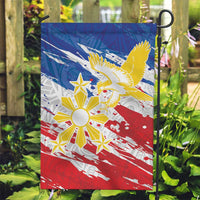 Filipino Sun and Stars Garden Flag Grunge Vibes LT7 Garden Flag White - Polynesian Pride