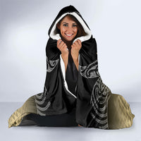 Aotearoa Maori Iwi Heritage Hooded Blanket Waikato Tainui Parauri LT7 - Polynesian Pride