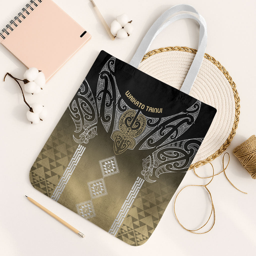Aotearoa Maori Iwi Heritage Tote Bag Waikato Tainui Parauri LT7 White Strap One Size Earth Gold - Polynesian Pride
