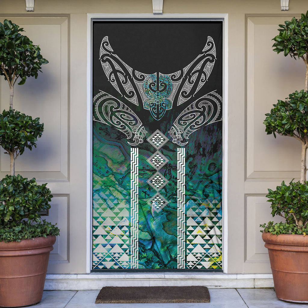 Aotearoa Maori Iwi Heritage Door Cover Ngati Kahungunu Paua Shell Turquoise LT7 Green Blue - Polynesian Pride