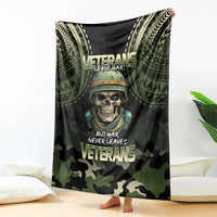 Veterans Day Blanket War Never Leaves A Veteran Proud Military LT9 - Polynesian Pride