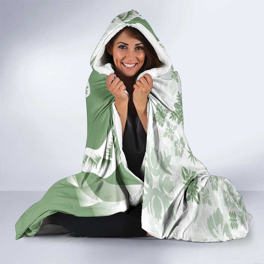 Green Hawaiian Quilt Pattern Hooded Blanket Mixed Polynesian Tribal Arty