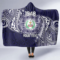 Personalised Tonga Sia'atoutai Theological College Hooded Blanket Since 1948 Special Kupesi Pattern LT9 One Size Navy - Polynesian Pride