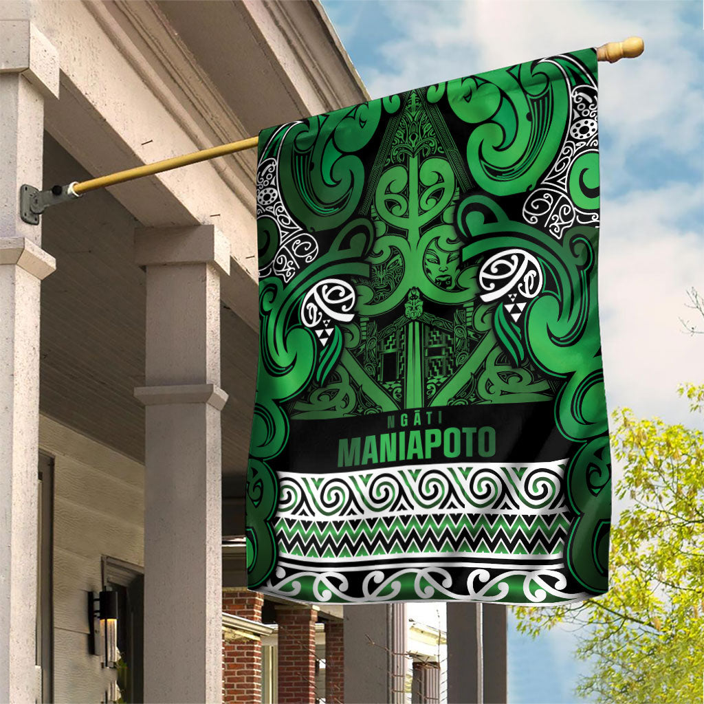 Aotearoa Iwi Ngati Maniapoto Garden Flag Maori Wharenui House Tribal Pattern LT9 House Flag Dark green - Polynesian Pride