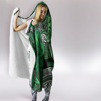Aotearoa Iwi Ngati Maniapoto Hooded Blanket Maori Wharenui House Tribal Pattern LT9 - Polynesian Pride