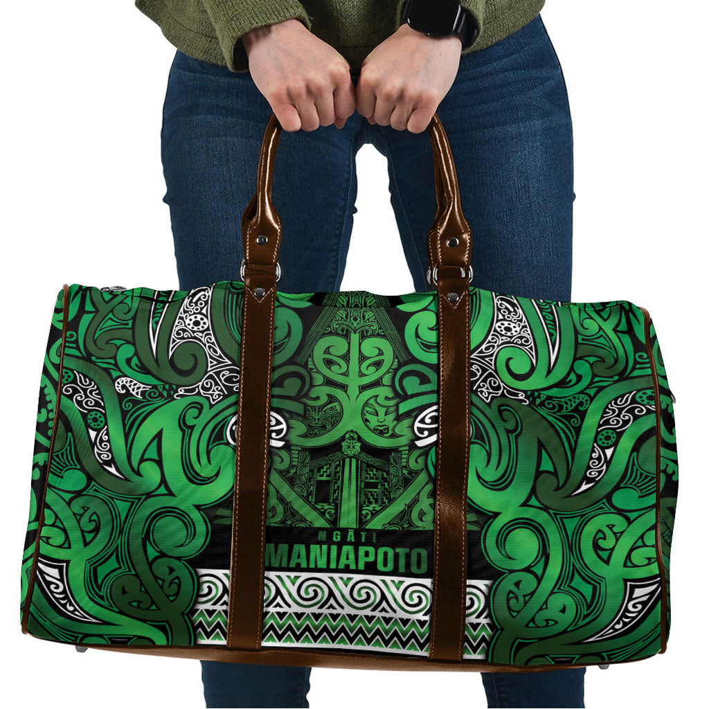 Aotearoa Iwi Ngati Maniapoto Travel Bag Maori Wharenui House Tribal Pattern LT9 Dark green - Polynesian Pride