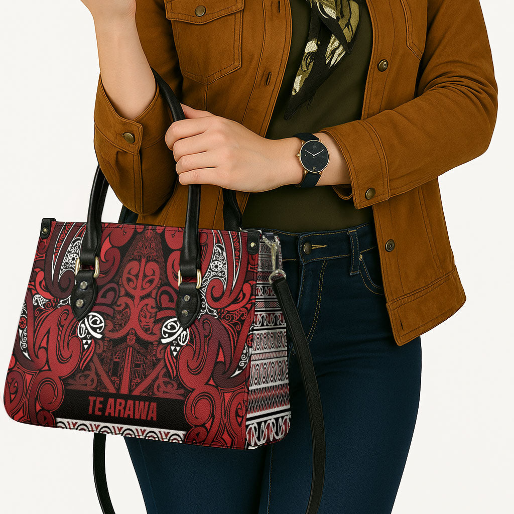 Aotearoa Iwi Te Arawa Leather Bag Maori Wharenui House Tribal Pattern LT9 - Polynesian Pride