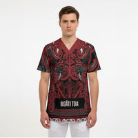 Aotearoa Iwi Ngati Toa Scrub Top Maori Wharenui House Tribal Pattern LT9 - Polynesian Pride