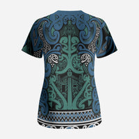 Aotearoa Iwi Ngati Mutunga Scrub Top Maori Wharenui House Tribal Pattern LT9 - Polynesian Pride
