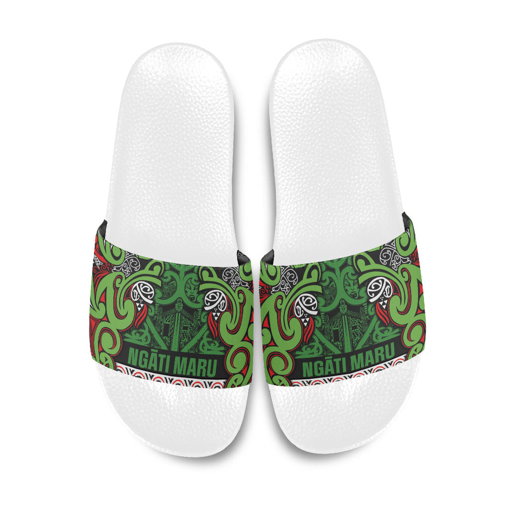 Aotearoa Iwi Ngati Maru Hauraki Slide Sandals Maori Wharenui House Tribal Pattern LT9 Green Red - Polynesian Pride