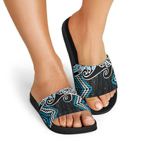 Blue Aotearoa Tukutuku Manawa Tapu Slide Sandals Ta Moko Toi Maori - Polynesian Pride