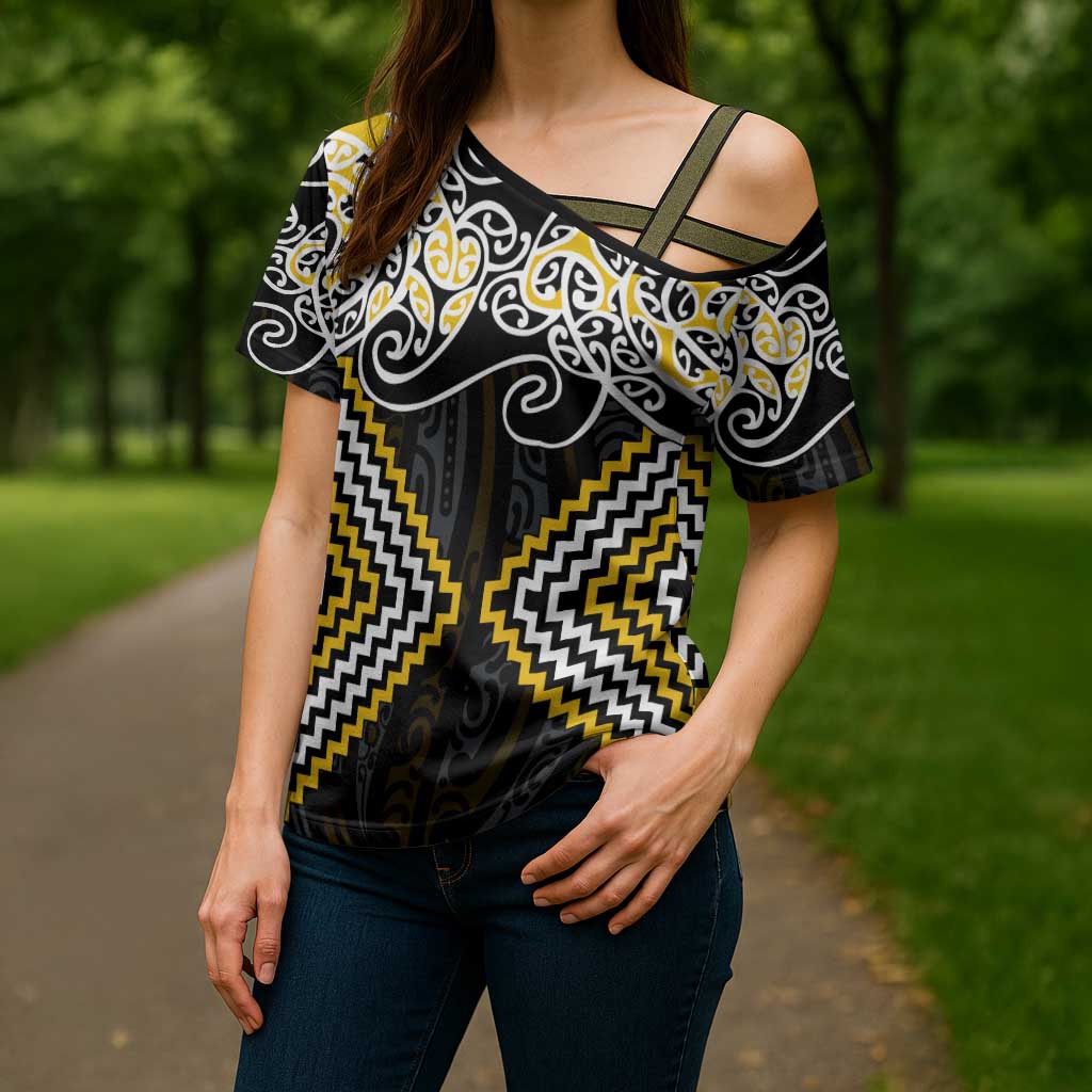 Gold Aotearoa Tukutuku Manawa Tapu Cross Shoulder Shirt Ta Moko Toi Maori - Polynesian Pride