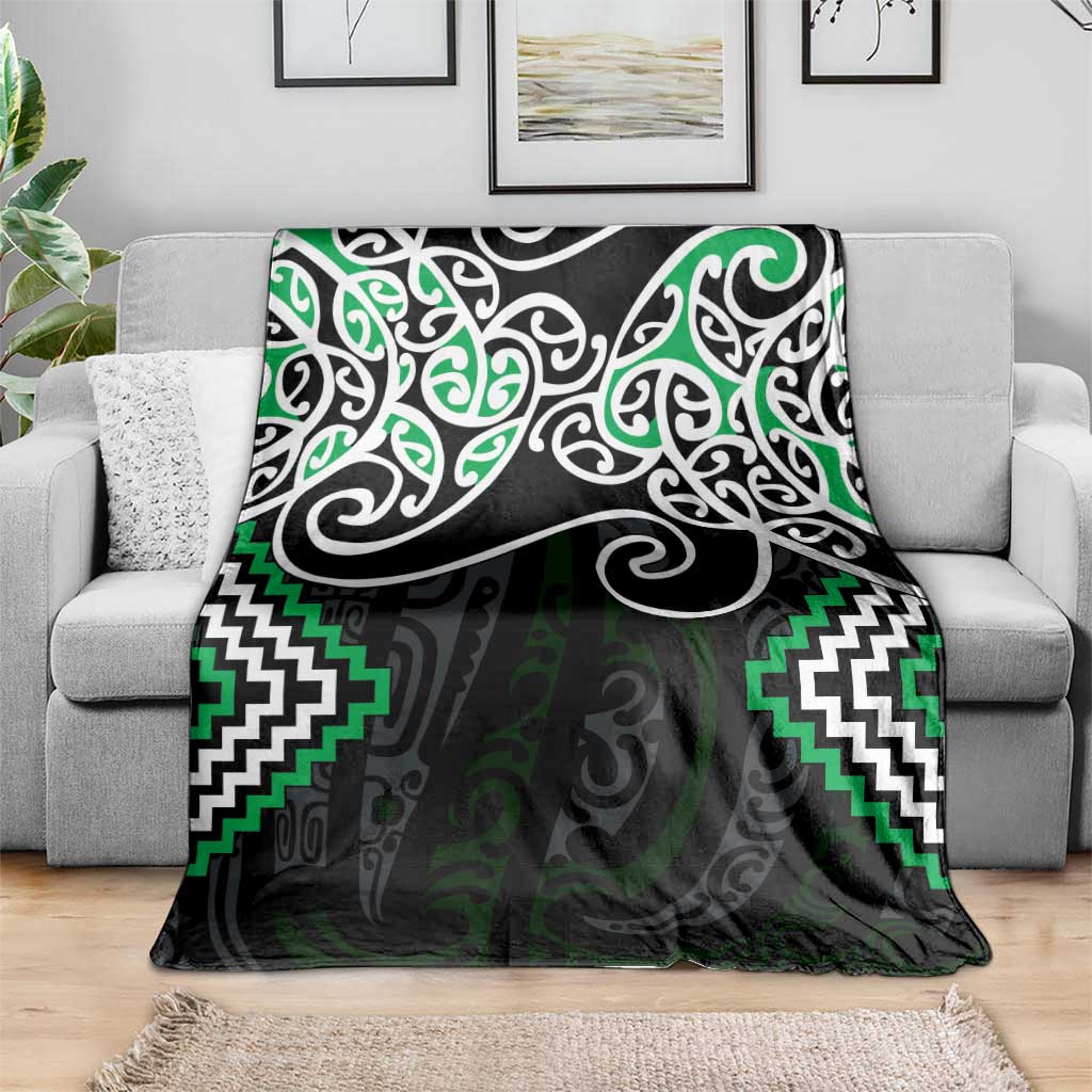 Green Aotearoa Tukutuku Manawa Tapu Blanket Ta Moko Toi Maori LT9 - Polynesian Pride
