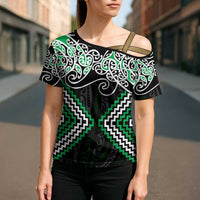 Green Aotearoa Tukutuku Manawa Tapu Cross Shoulder Shirt Ta Moko Toi Maori - Polynesian Pride
