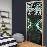 Green Aotearoa Tukutuku Manawa Tapu Door Cover Ta Moko Toi Maori - Polynesian Pride