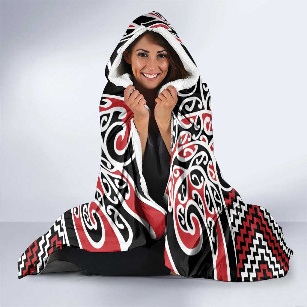 Red Aotearoa Tukutuku Manawa Tapu Hooded Blanket Ta Moko Toi Maori LT9 - Polynesian Pride
