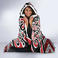 Red Aotearoa Tukutuku Manawa Tapu Hooded Blanket Ta Moko Toi Maori LT9 - Polynesian Pride